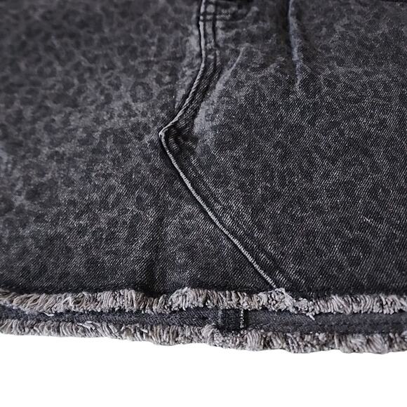 Justice Black/Gray Animal Print Denim Skirt, NWT - Picture 3 of 9